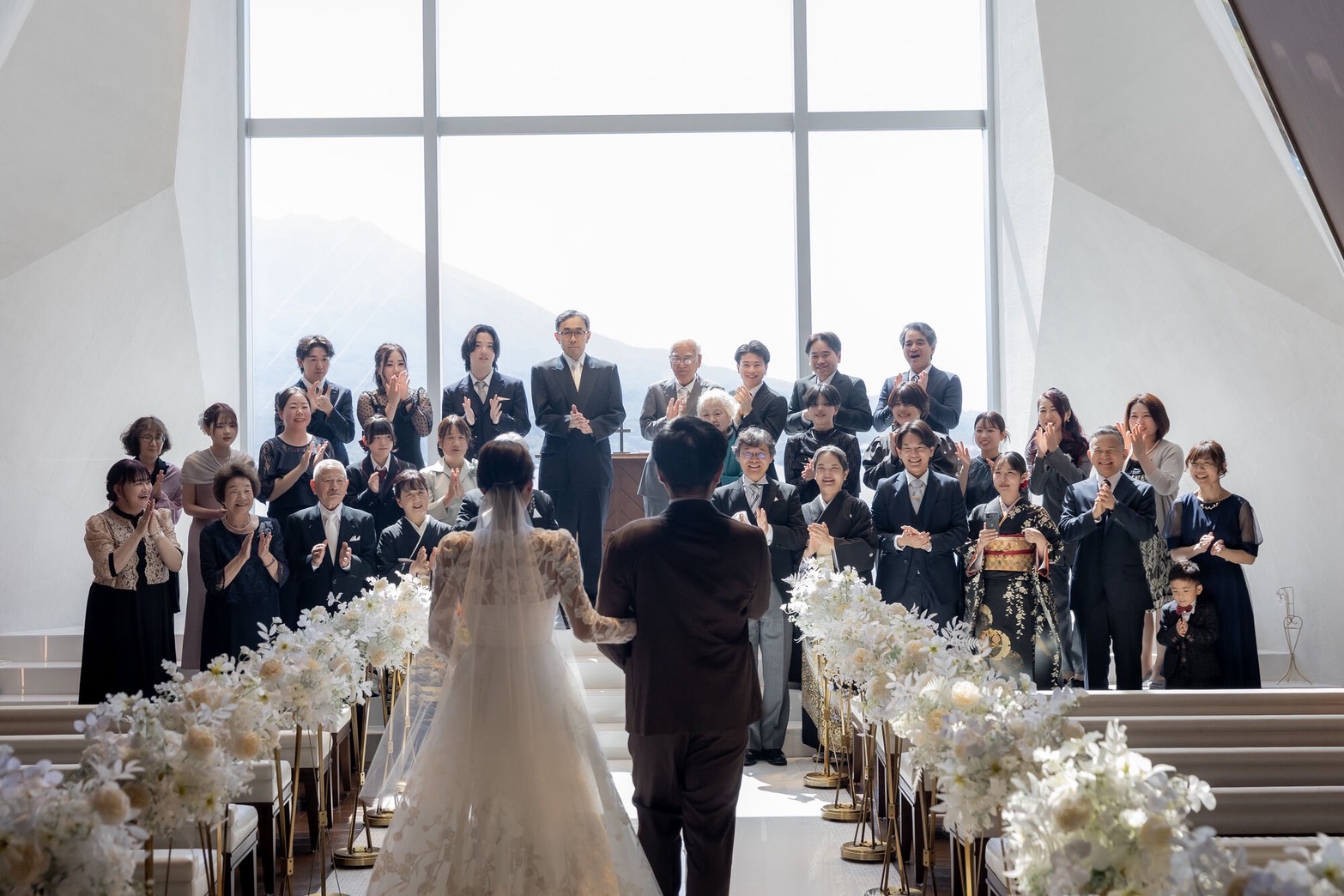 結婚式・参列者との集合写真
